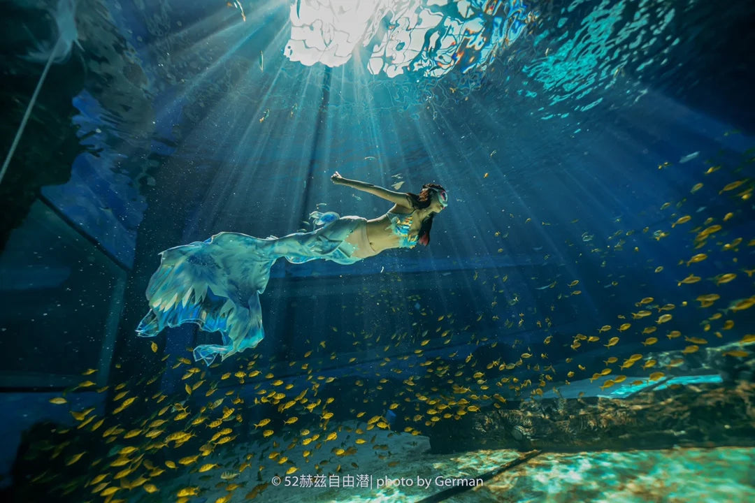 Handmade Rhinestone Tassel Pendant Aquarium Performance Bra Diving Mermaid Swimsuit Mermaid Sequin Corset