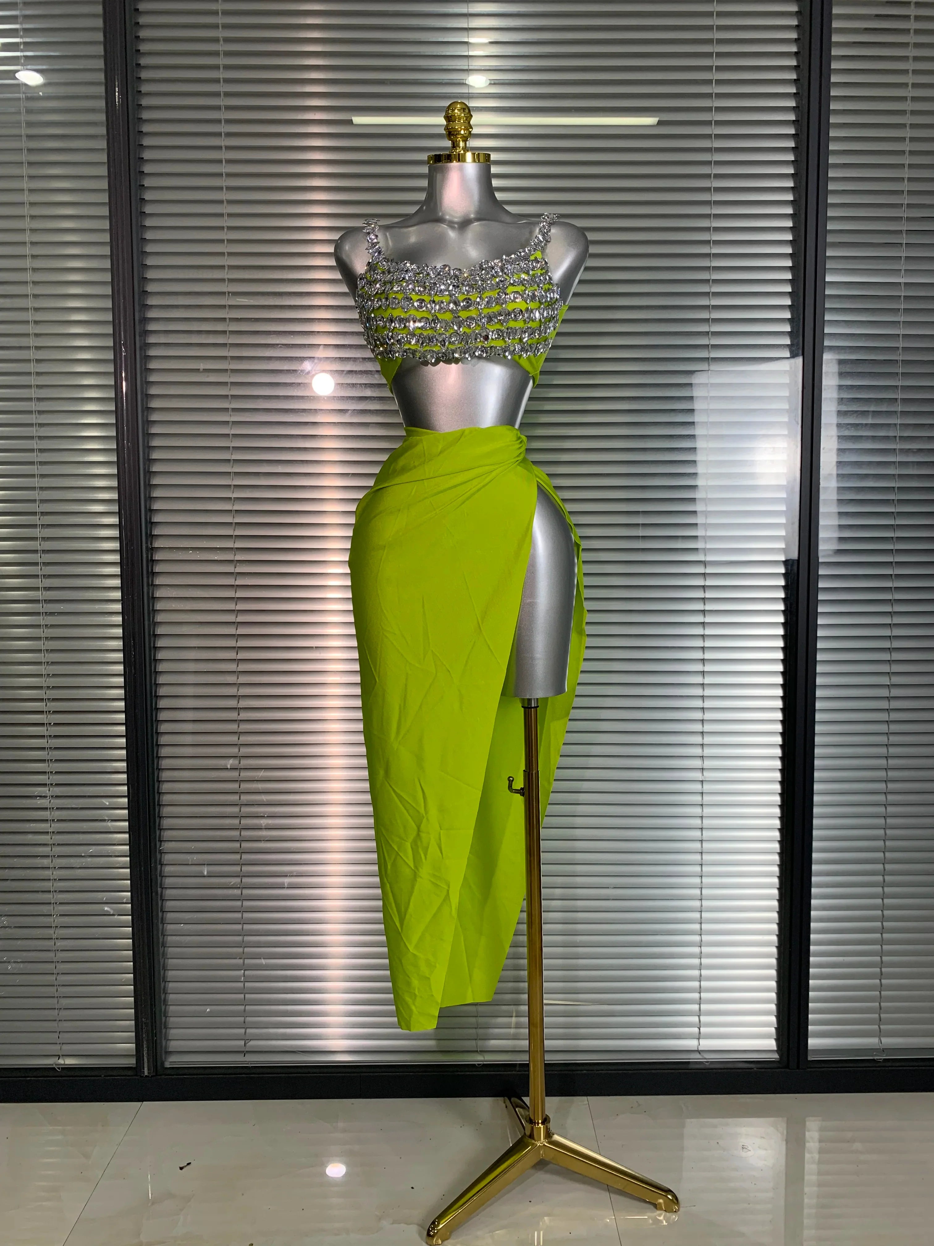 New Women Sexy Two Pieces Set Stretched Crystal Diamonds Night Club Skirt Suits Laced Singer Dancer Stage Performance Costume